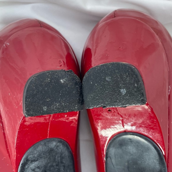 Nurture Brand Shoe. Red 1-inch Patent leather shoes. - Picture 7 of 7